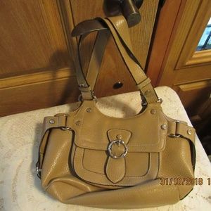 JB565.   St. John's Bay Purse